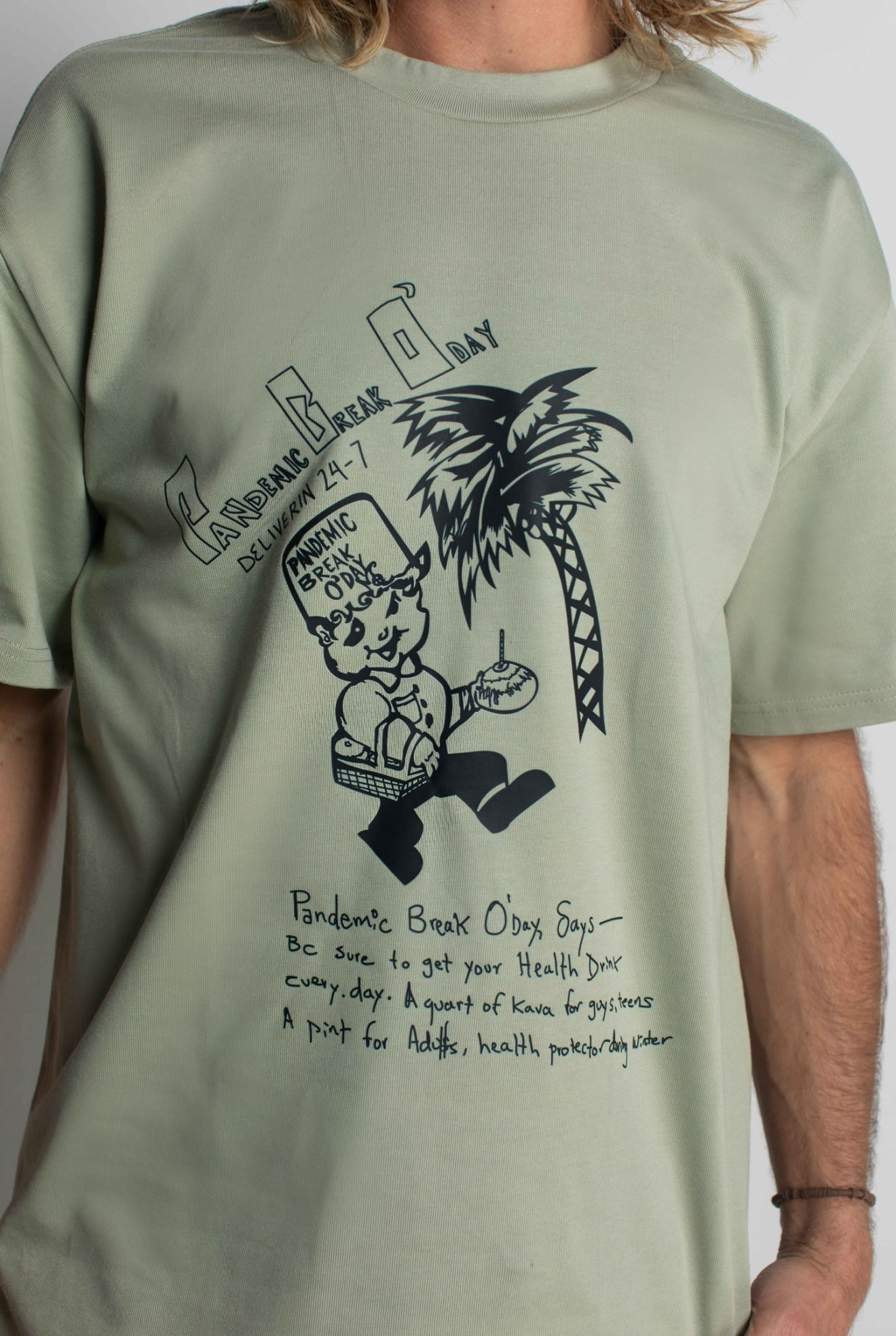 Pandemic No Fear Kava Bar Tee in Pistachio