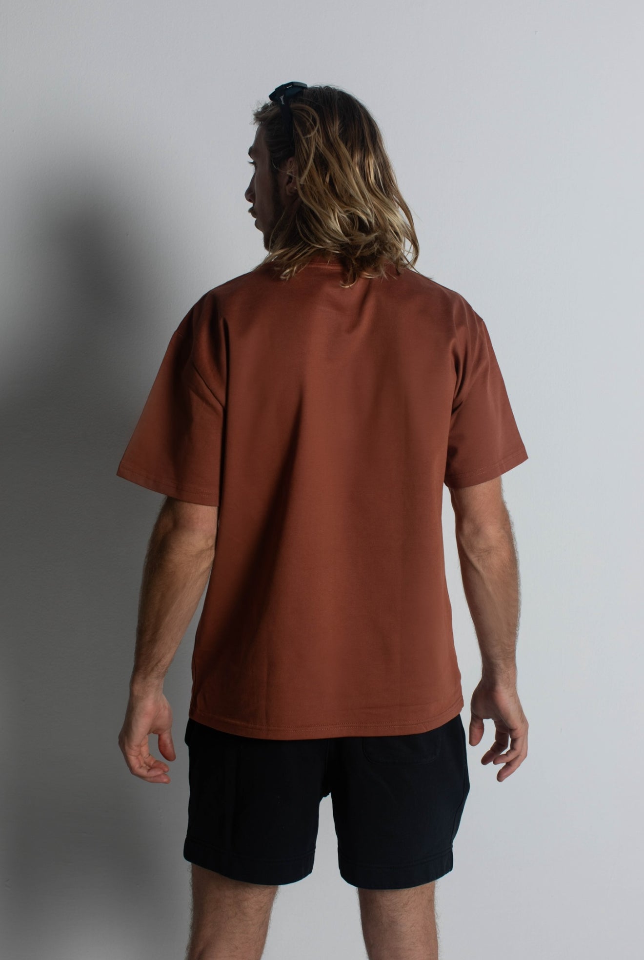 Pandemic No Fear Kava Bar Tee in Clay