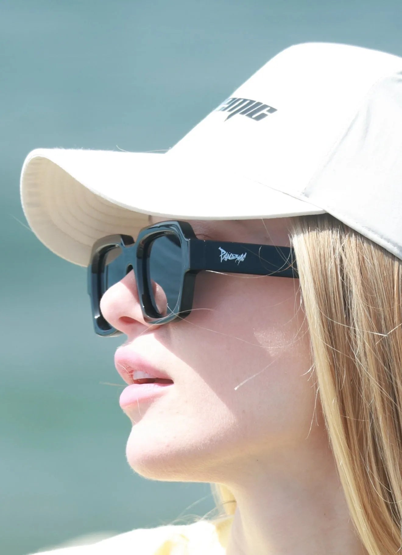 Rupture Shades in Noir