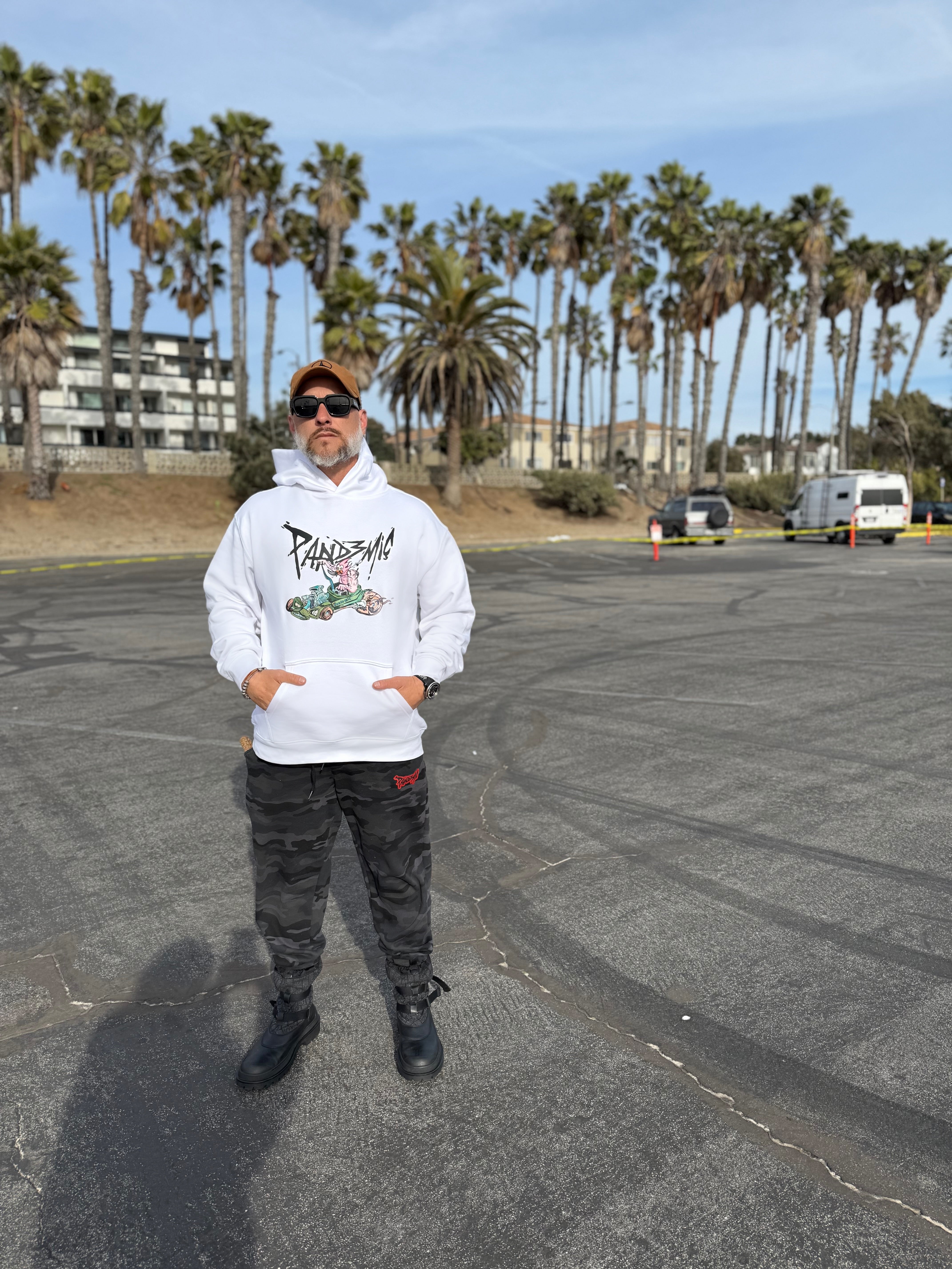 Muscle Flamingo Hoodie in Bone