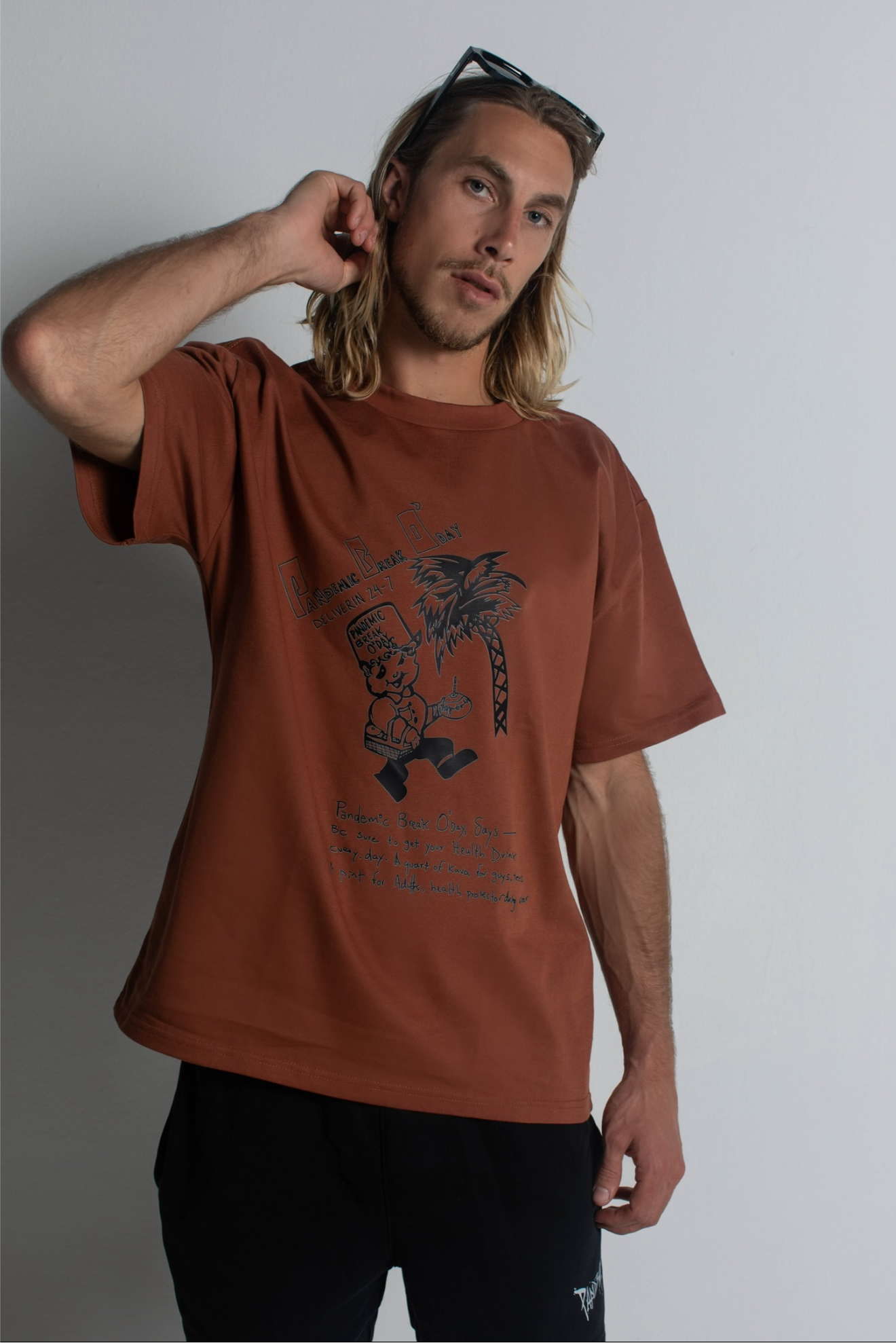 Pandemic No Fear Kava Bar Tee in Clay