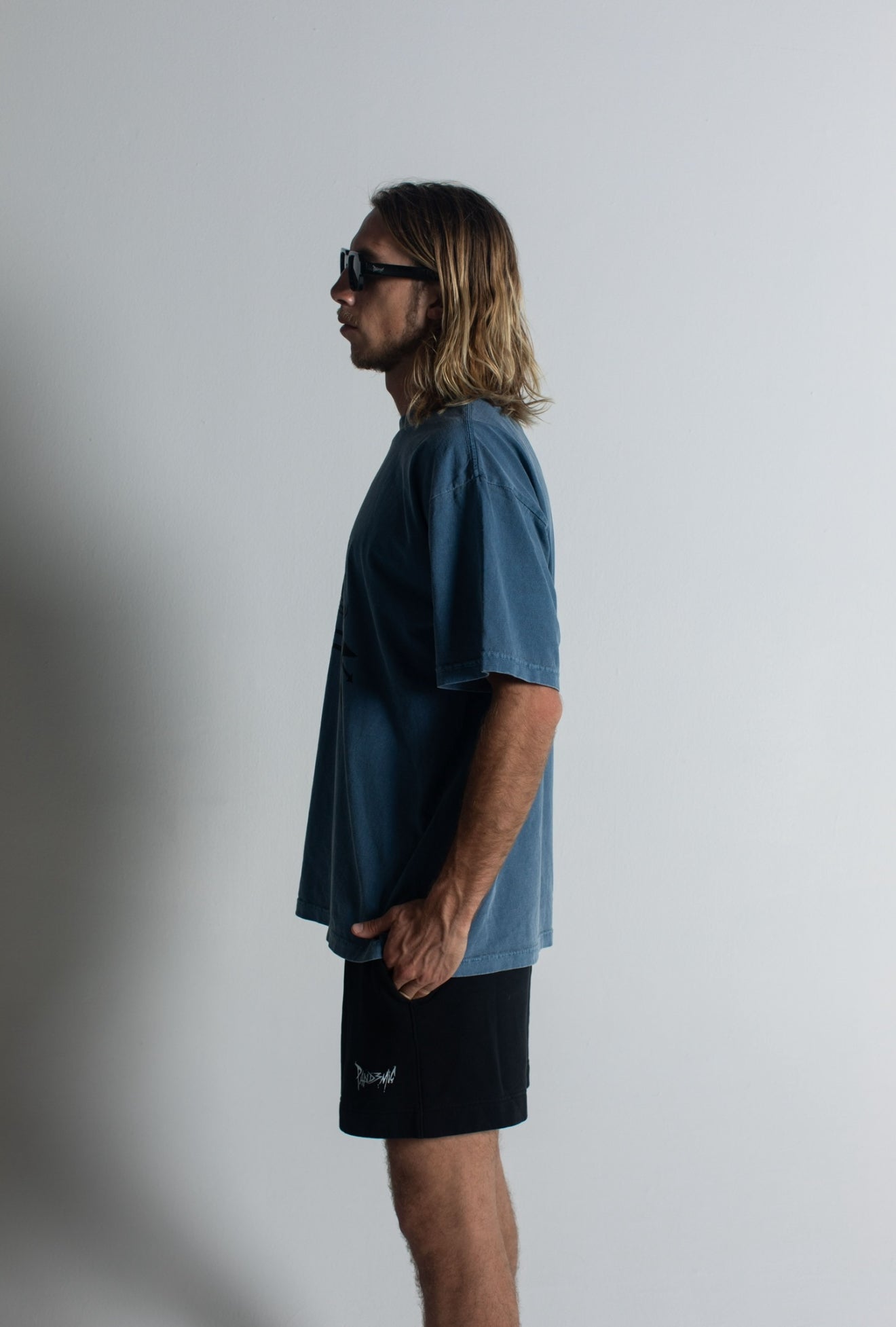 Pandemic No Fear T-Shirt in Washed Denim