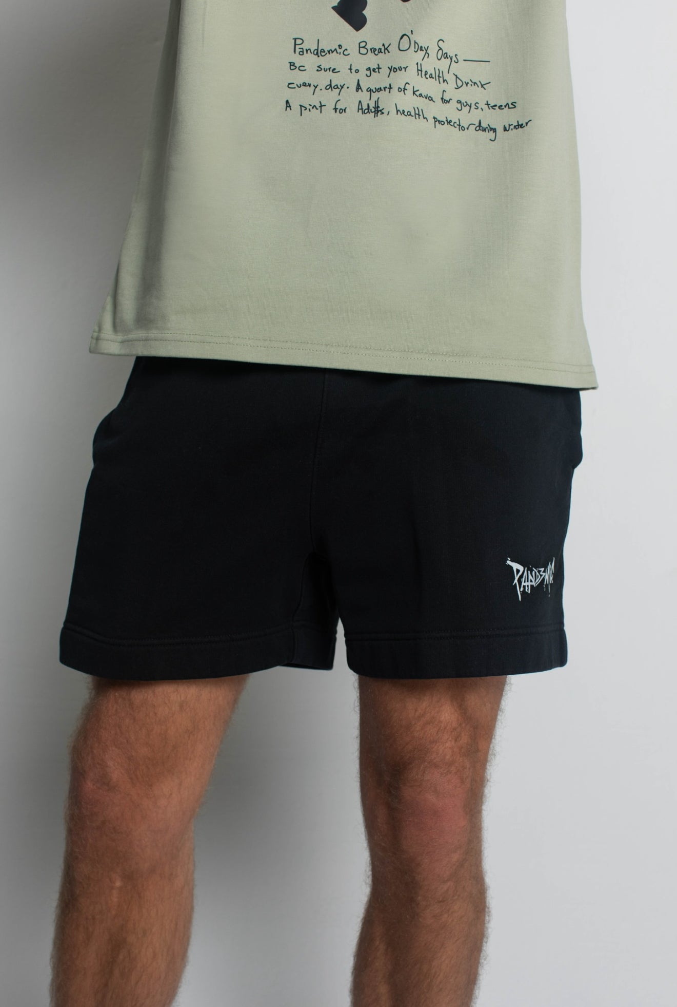 Relax Track Shorts in Noir