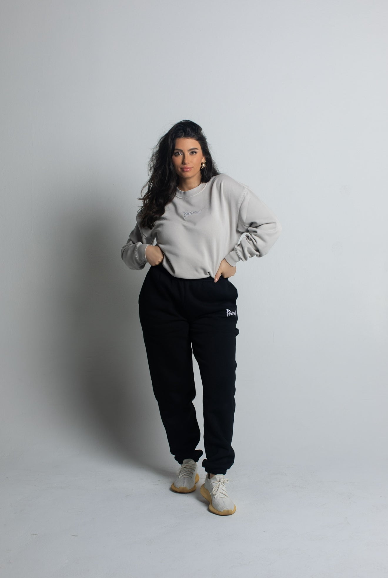 Relax Faded Crew Sweater in Chalk