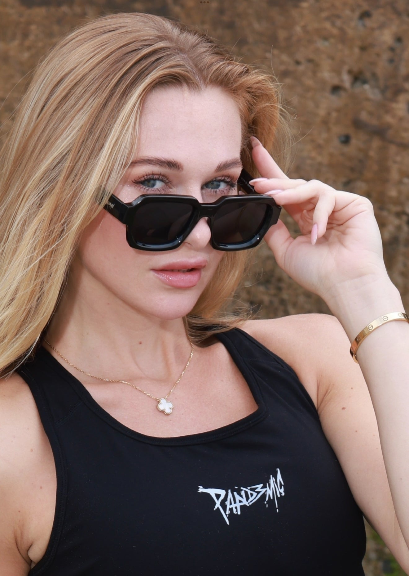 Rupture Shades in Noir