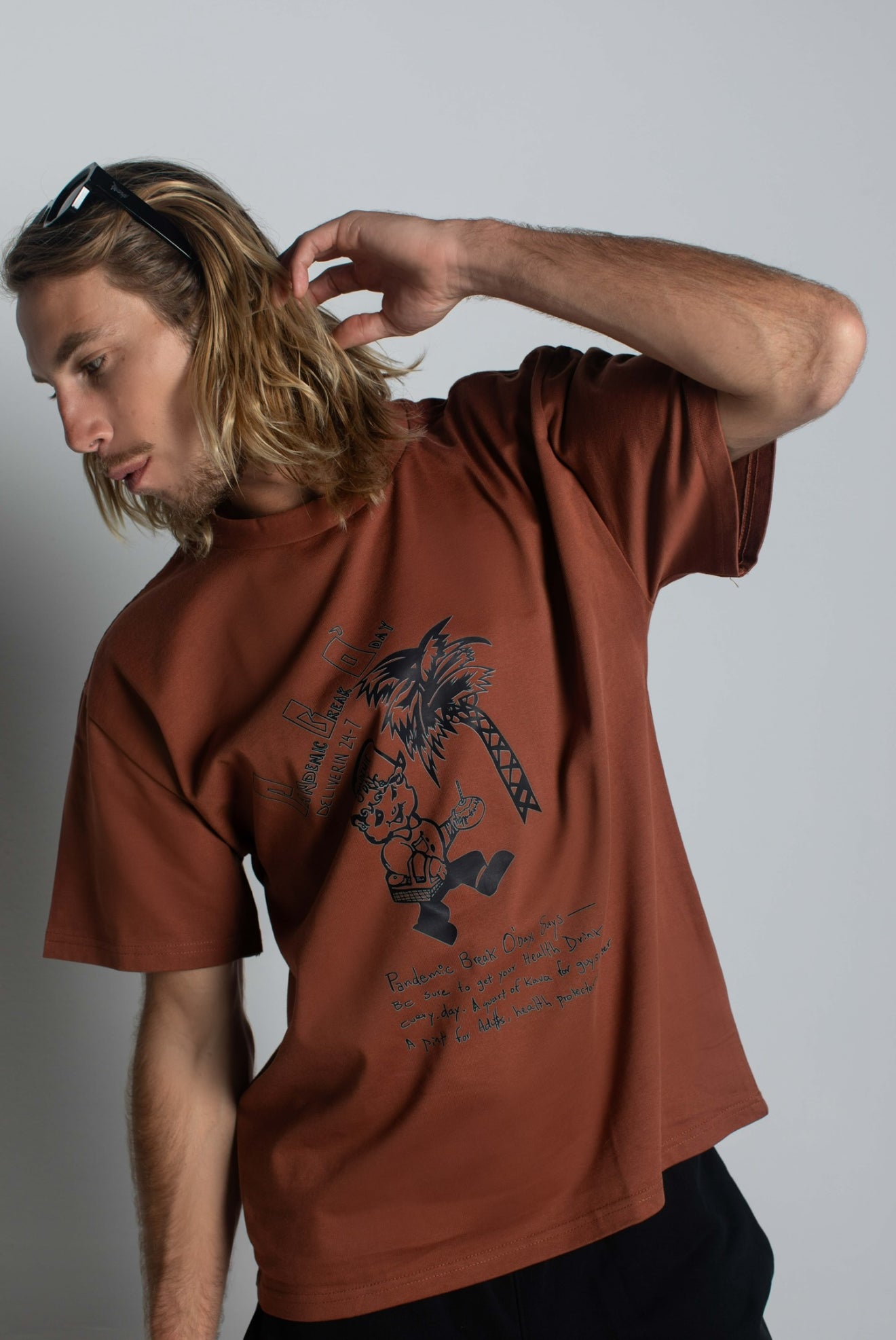 Pandemic No Fear Kava Bar Tee in Clay