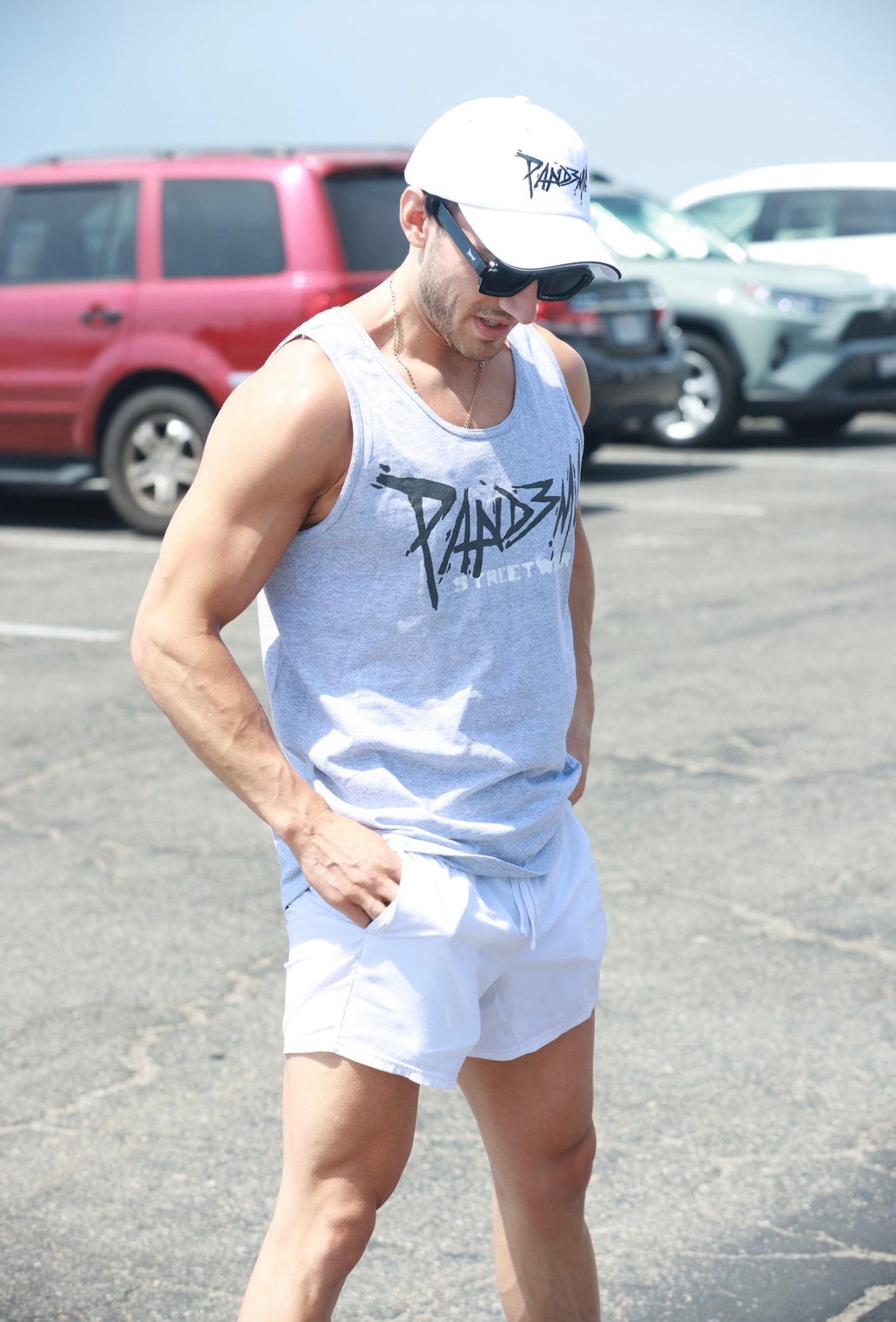 Sun Out, Gun’s Out Tank 💪🏻