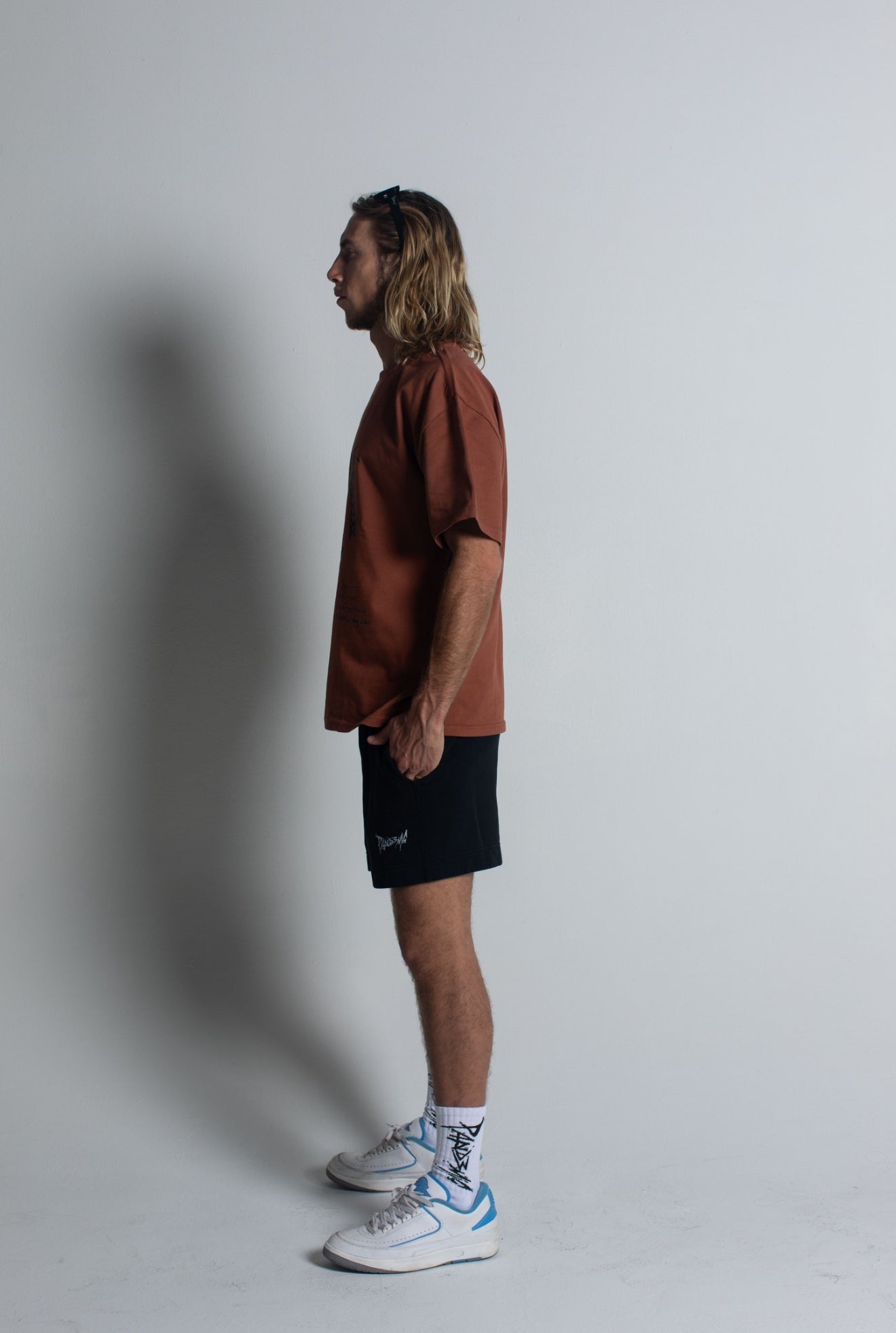 Pandemic No Fear Kava Bar Tee in Clay