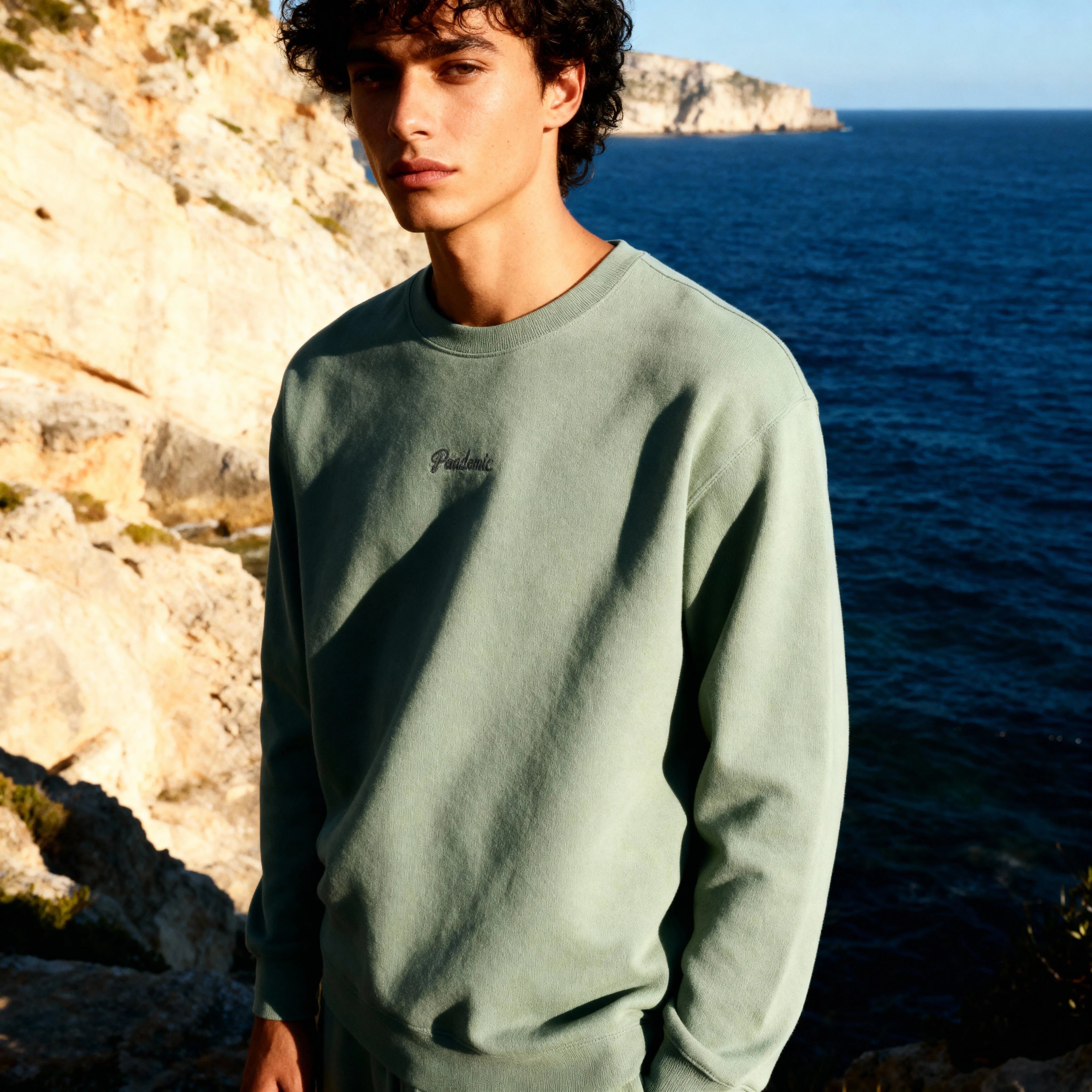 Heavyweight Crewneck Sweatshirt in Dusty Sage