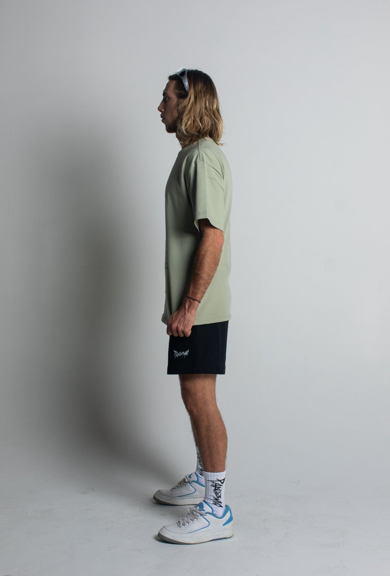 Pandemic No Fear Kava Bar Tee in Pistachio