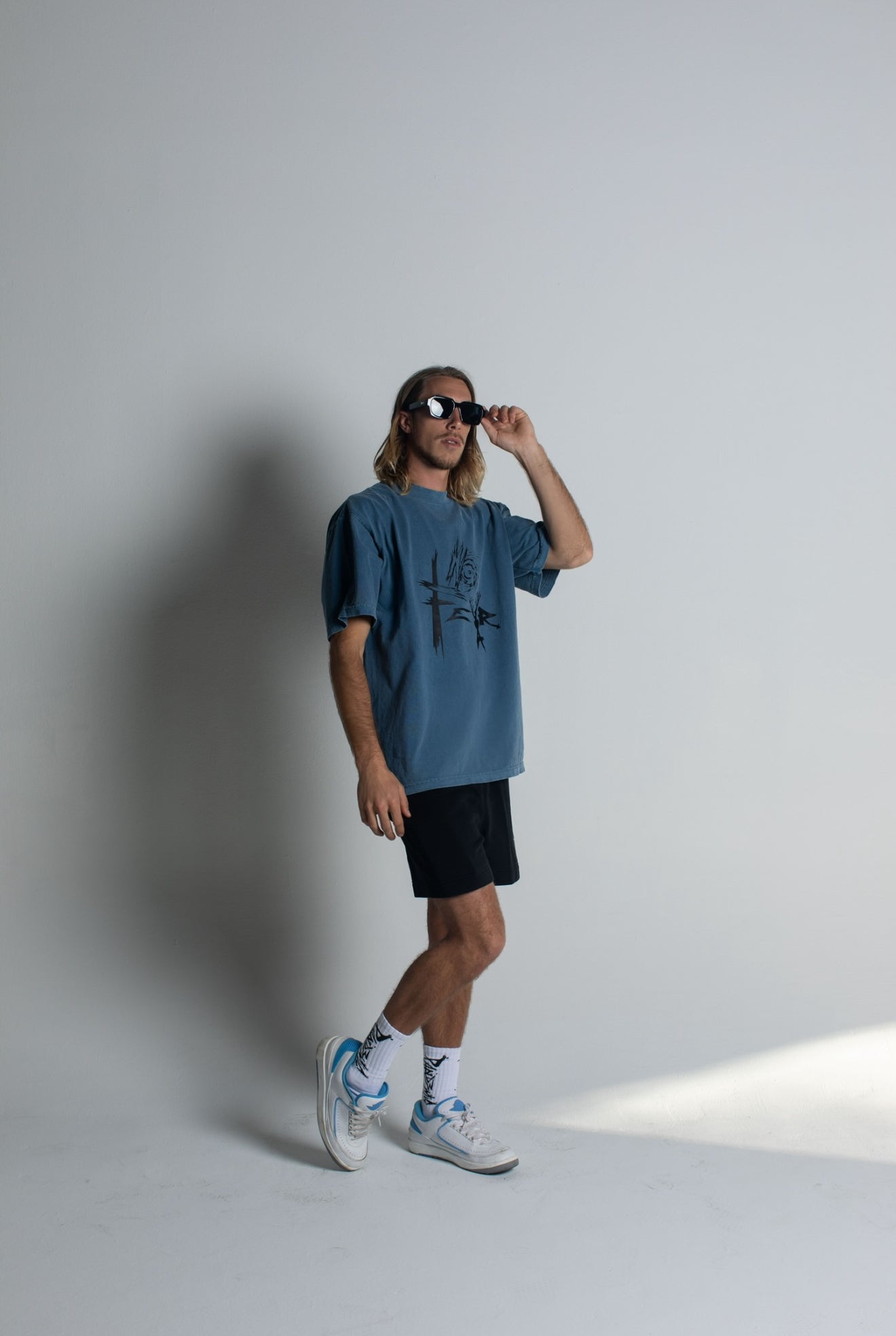 Pandemic No Fear T-Shirt in Washed Denim