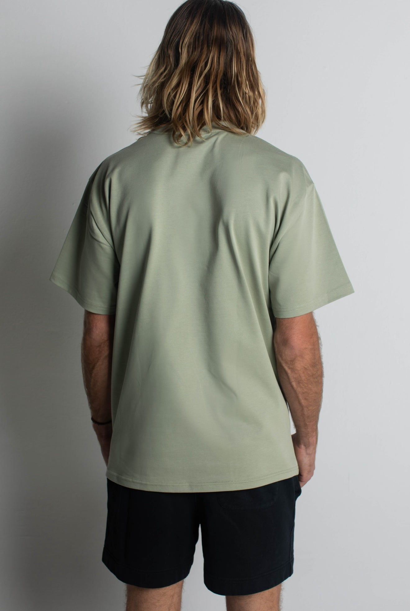 Pandemic No Fear Kava Bar Tee in Pistachio