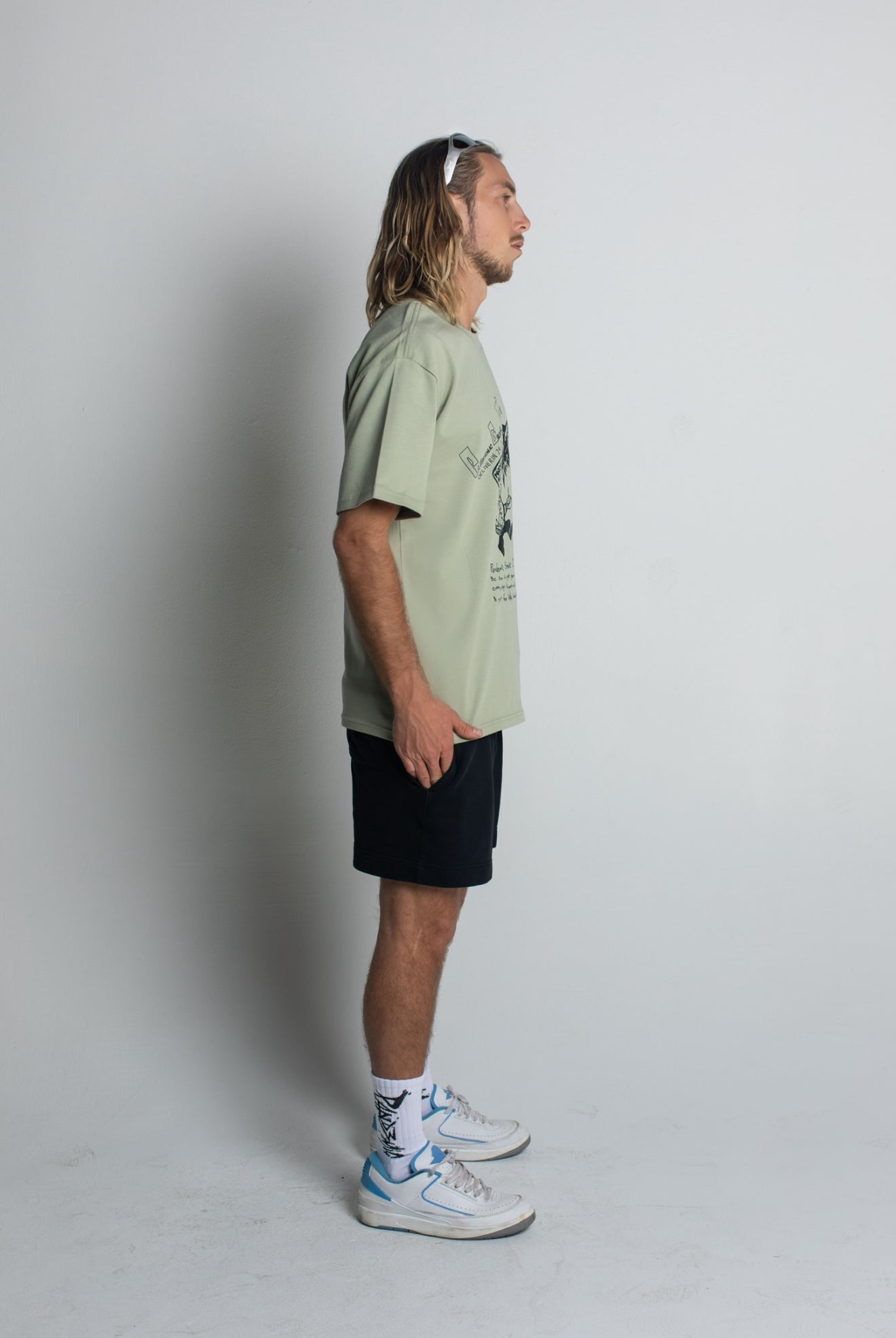 Pandemic No Fear Kava Bar Tee in Pistachio